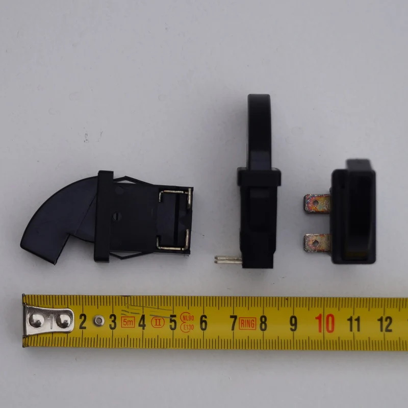 C5120298 INTERRUPTOR PUERTA NEVERA NEGRO
