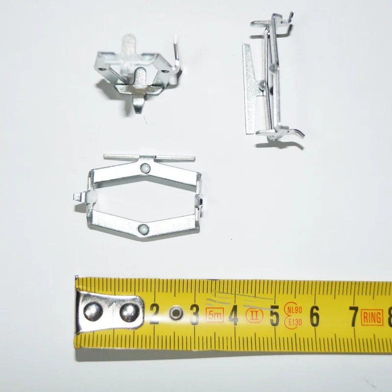 96030022 STAFFA PARA INTERRUPTOR