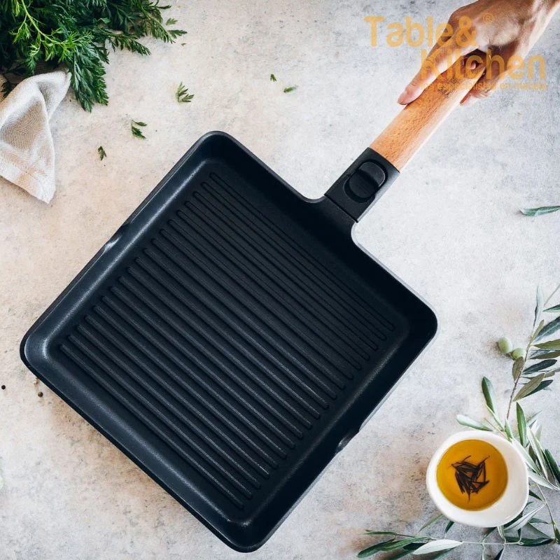 GRILL 28CM CON RAYAS MARKET BRA