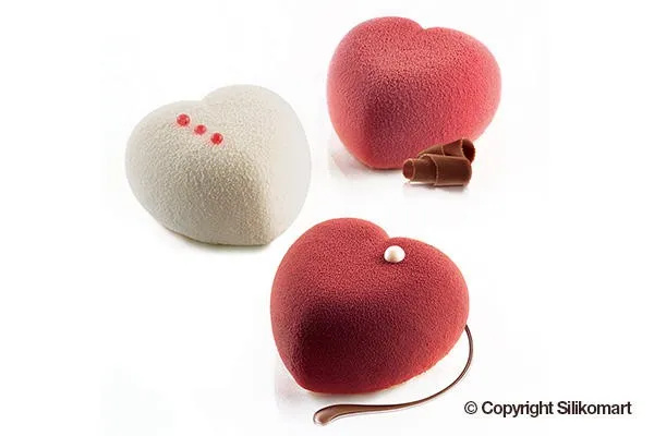 MOLDE PROFESIONAL SILICONA CORAZONES AMORINI 100 CON CORTADOR